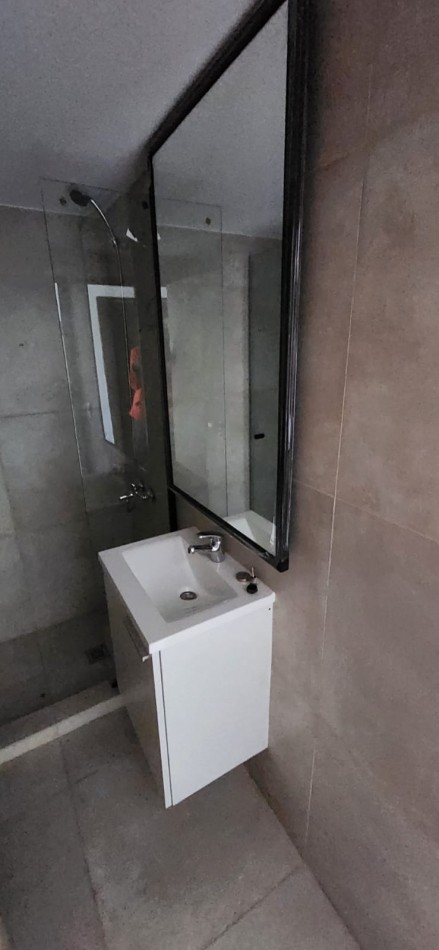 Monoambiente Centrico 28 m2 + 5m2 de Balcon - Unidad 2o G Torre Lago