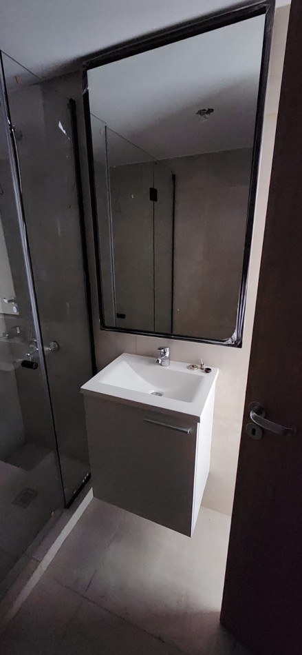 Monoambiente Centrico 28 m2 + 5m2 de Balcon - Unidad 2o G Torre Lago