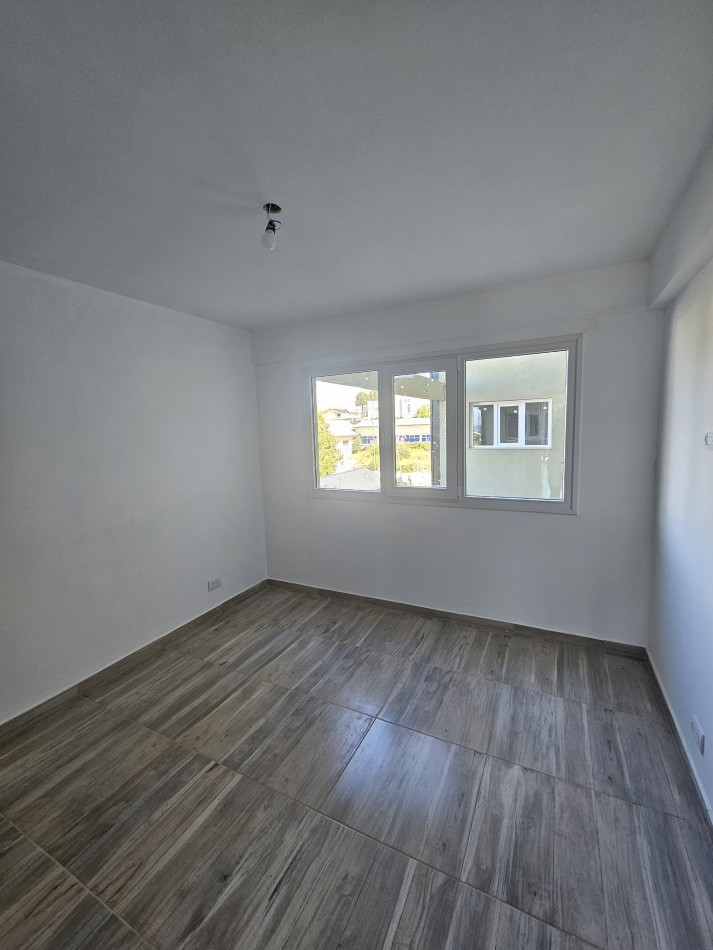 Execlente departamento 3 ambientes con balcon y parrilla a estrenar