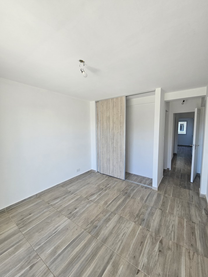 Execlente departamento 3 ambientes con balcon y parrilla a estrenar