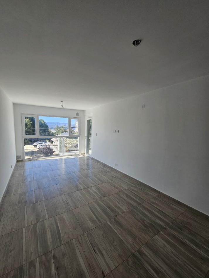 Execlente departamento 3 ambientes con balcon y parrilla a estrenar