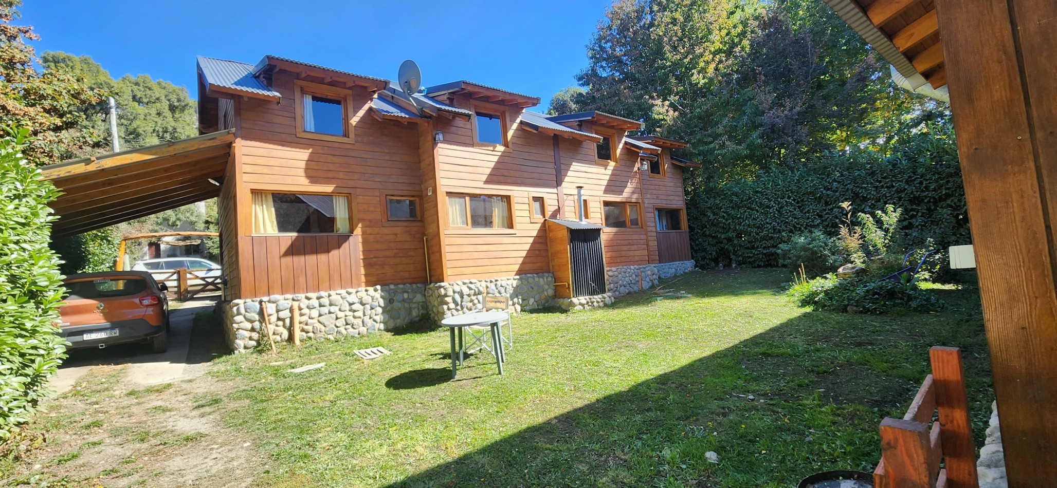 Complejo de cabañas con vivienda principal en Los Coihues - Oportunidad unica