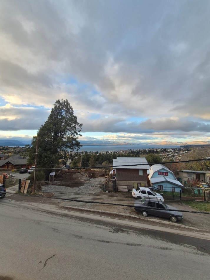 MONOAMBIENTE EN ALQUILER - VISTA AL LAGO