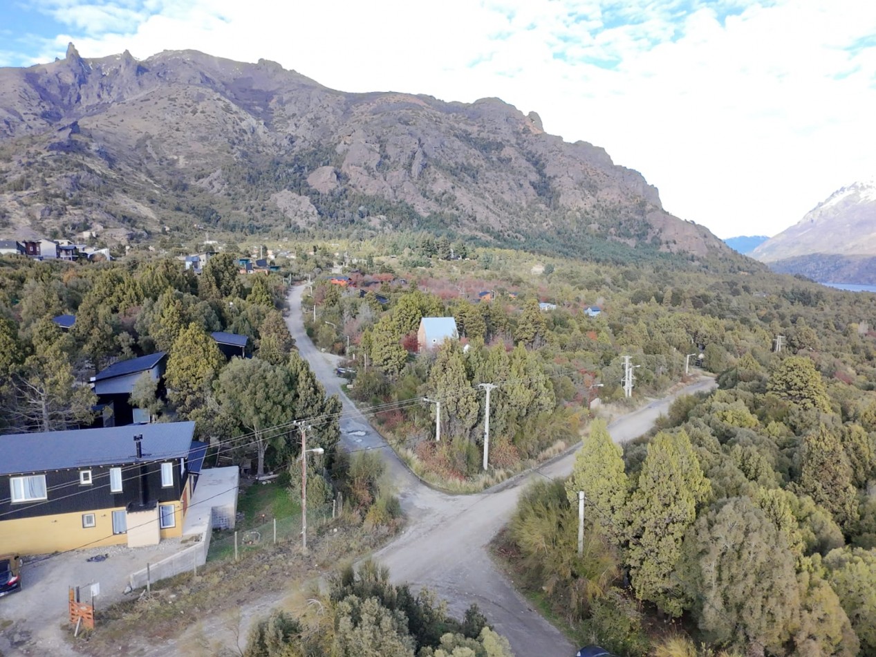 Terreno de 885 m² - Barrio Entrecerros, San Carlos de Bariloche