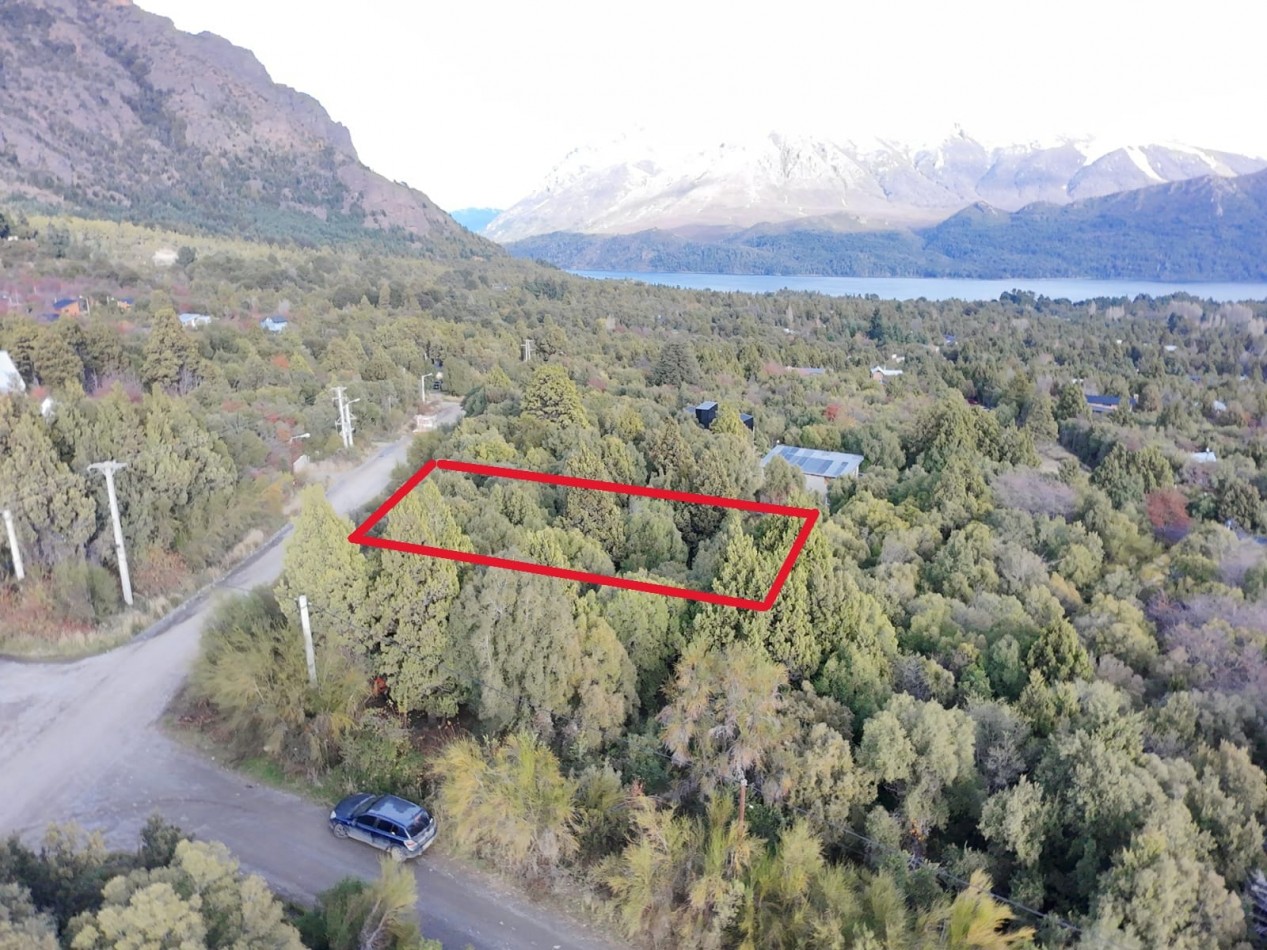 Terreno de 885 m² - Barrio Entrecerros, San Carlos de Bariloche