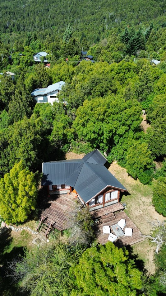 Casa en venta en Barrio Los Coihues - Entorno natural y apta turismo