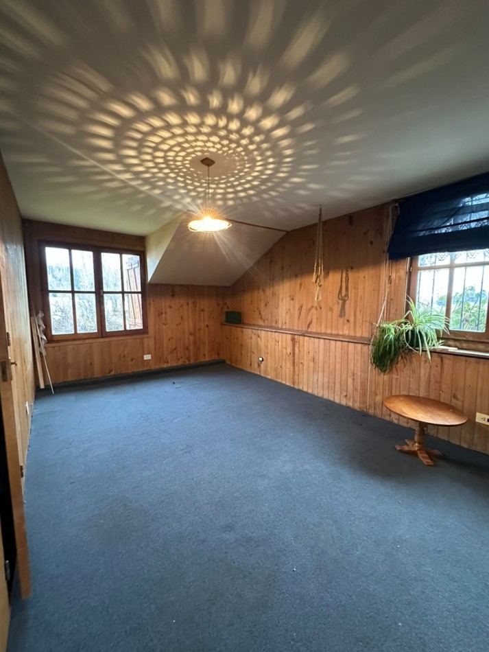 Casa en venta - Rolando 1559