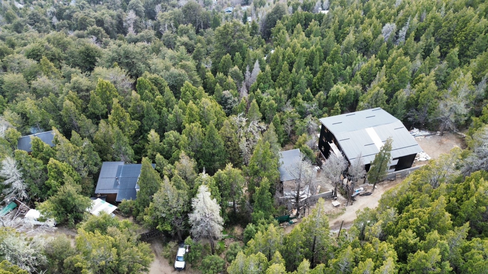Lote en Ladera Norte - Naturaleza, pendiente y vista al lago