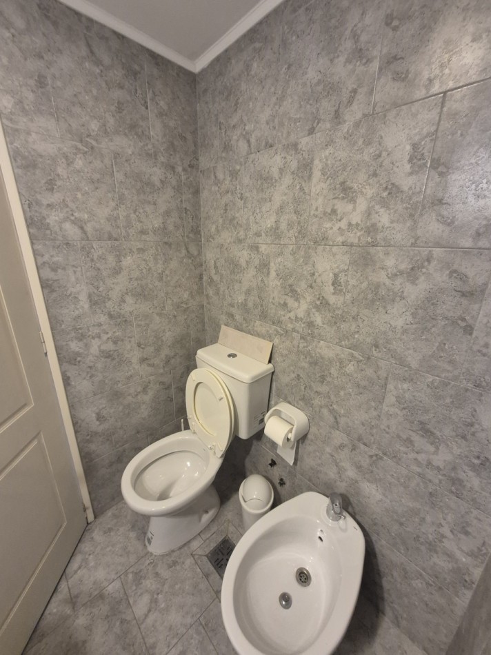 Monoambiente mas cochera en alquiler