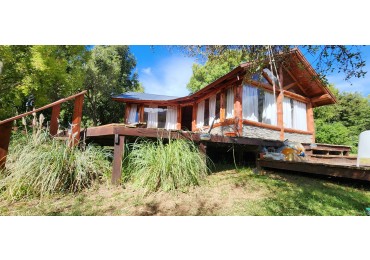 Casa en venta en Barrio Los Coihues - Entorno natural y apta turismo